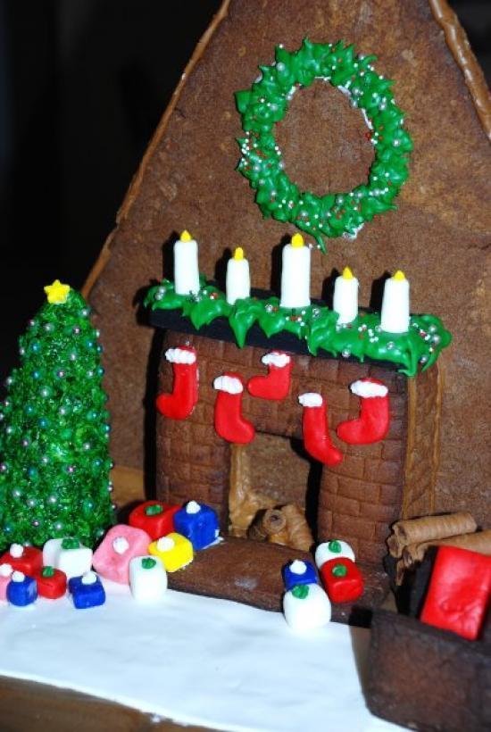 The Sugar Shack Gingerbread House on Nutmeg Disrupted